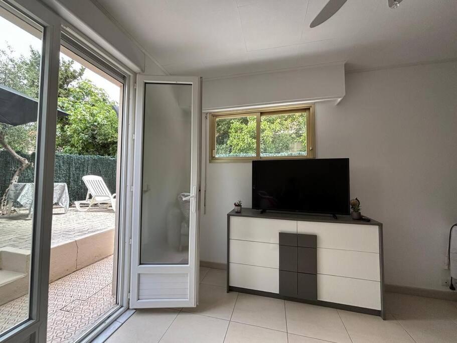 Studio Cosy Terrasse Front Mer Кань-сюр-Мер Экстерьер фото